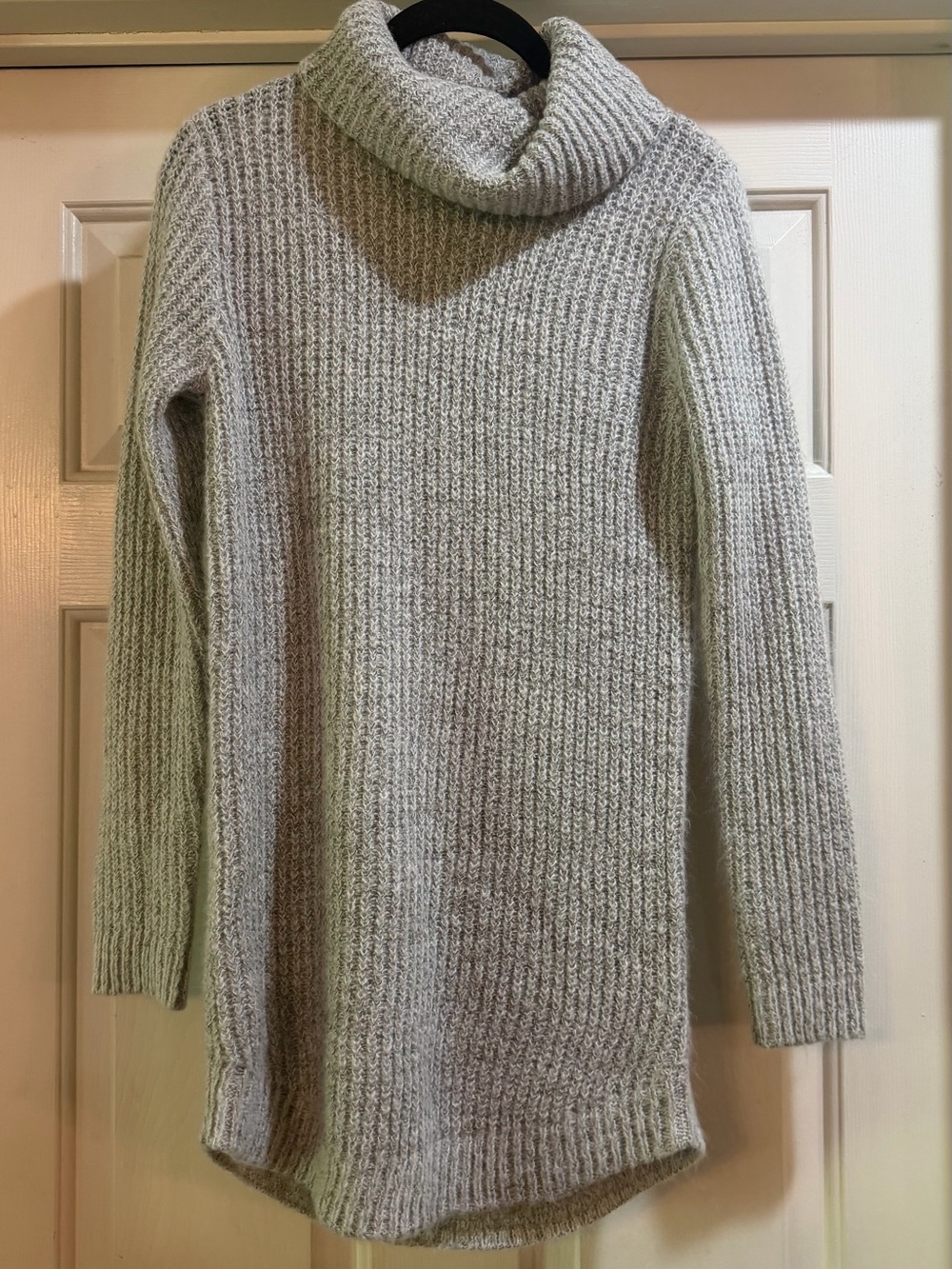Charlotte Russo Gray Turtleneck Sweater P2P17” #cozy #sweaterweather size XXS